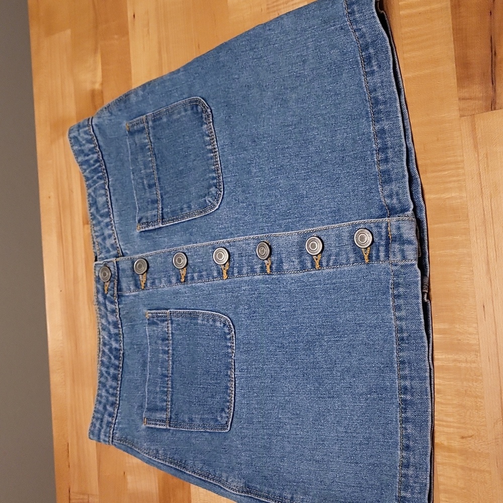 Brandy Melville Jean Skirt Front Buttons & Pockets XS